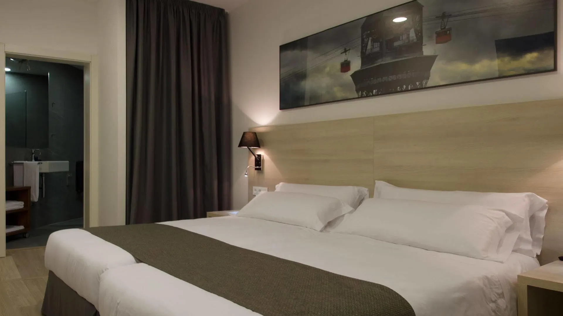 *** Bed & Breakfast The 8 Boutique B&B Barcellona Spagna