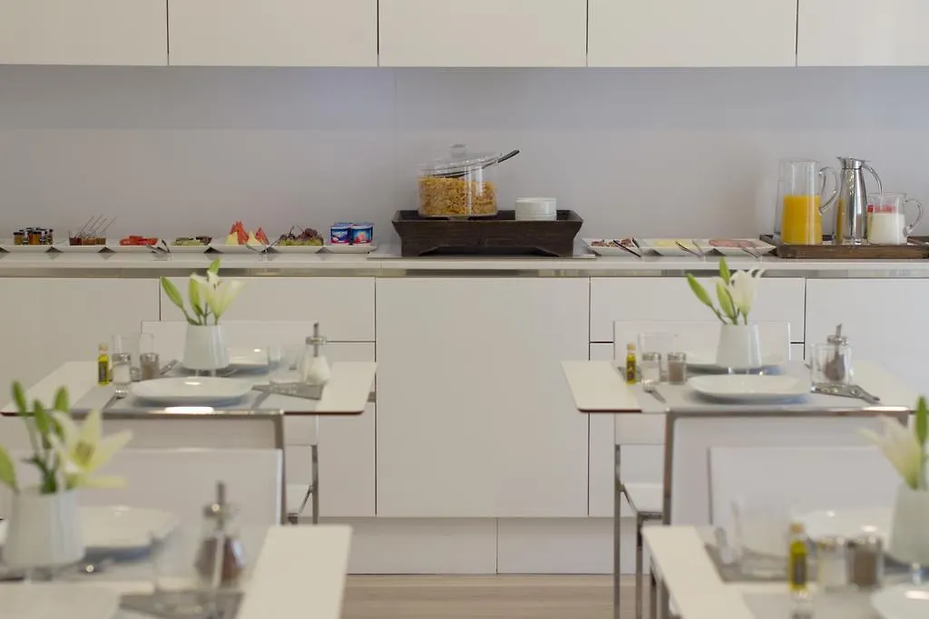 *** Bed & Breakfast The 8 Boutique B&B Barcelona Spain